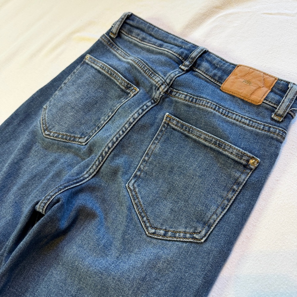 Zara High Rise Straight‎ Leg Jeans Women's Size 2 Medium Wash - Picture 5 of 14